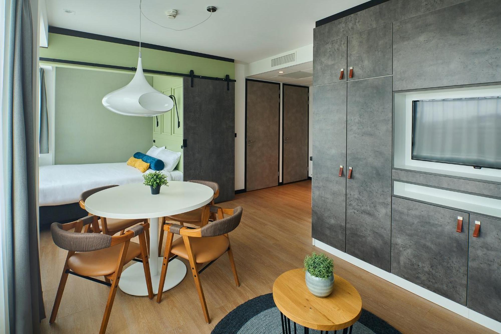Cityden Zuidas 4*